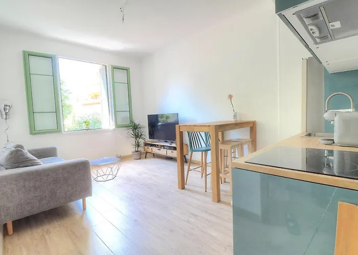 Joli En Bord De Apartment